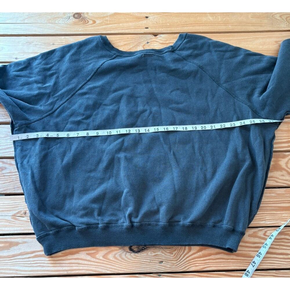 People of leisure $108 NEW Women’s Pink Floyd Oversized Sweatshirt Sz M Grey CC - Picture 9 of 10